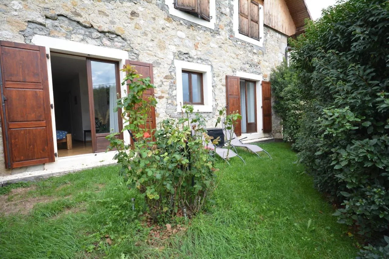 Holiday home Gite De Cret Vial